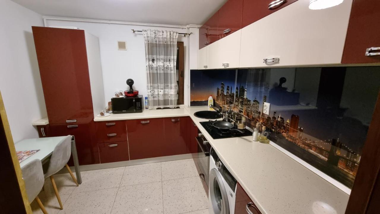 Stone Bridge Apartment Jászvásár Kültér fotó